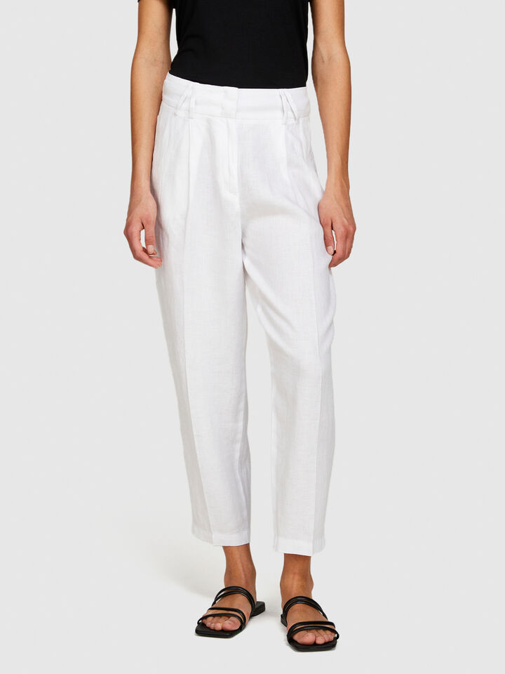 100% linen barrel leg trousers - women's carrot fit trousers - White | Sisley image number 4